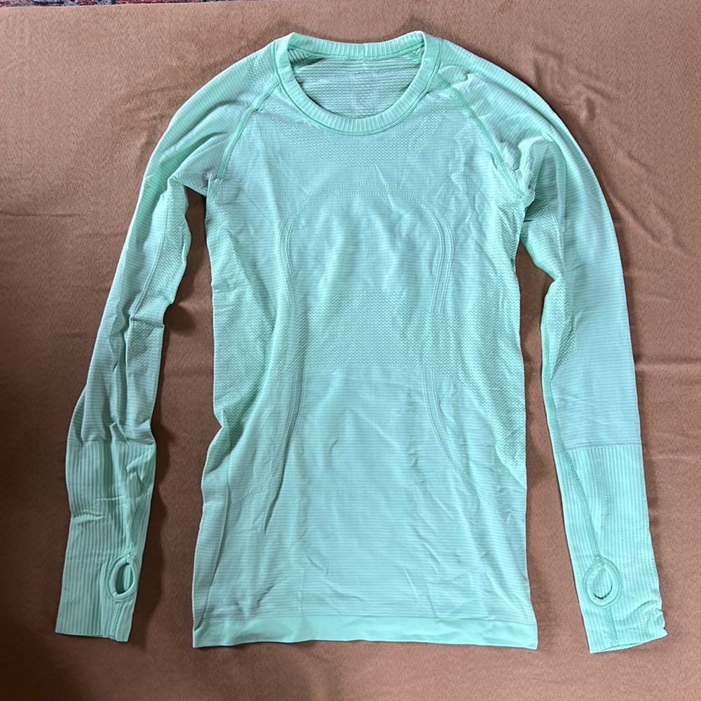 Neon green lululemon swiftly long sleeve top size 4